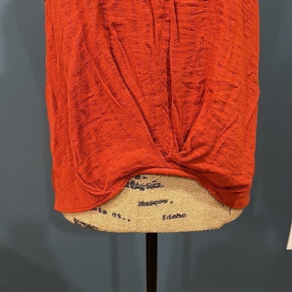 Universal Thread tank top size small women’s - Picture 2 of 6